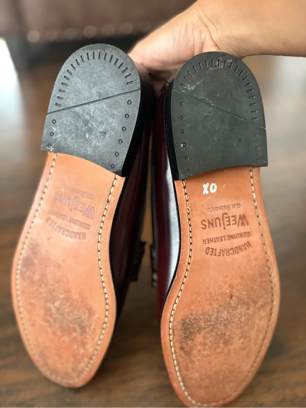 GH Bass Weejuns Penny loafer wine color size 10.5